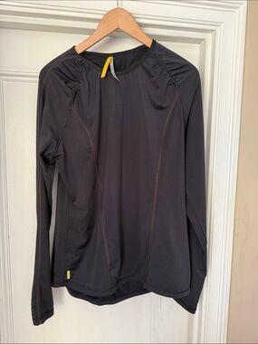 Lole Black Long-Sleeve fleece-lined Top with Brown contrast stitching